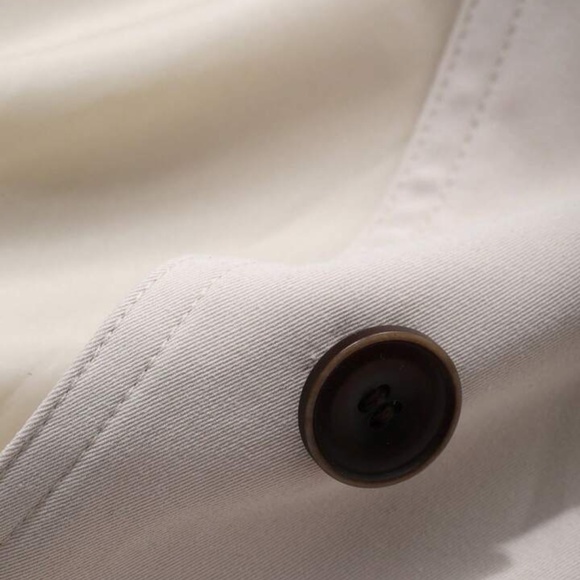 Long trench coat with contrast collar - Picture 3 of 3